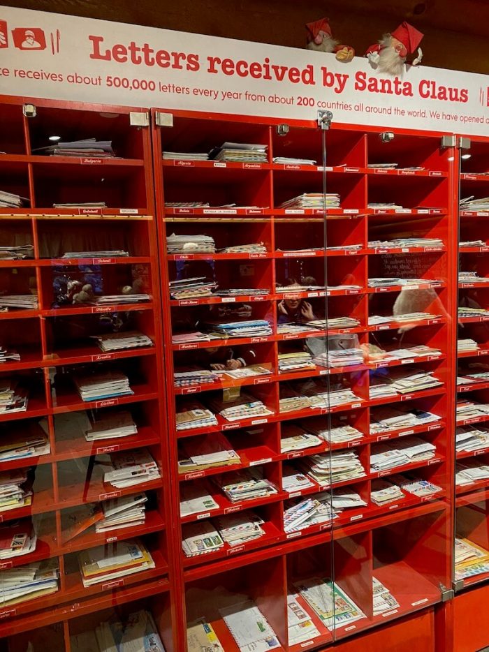 ULTIMATE GUIDE TO REAL SANTA POST OFFICE HEADQUARTERS!