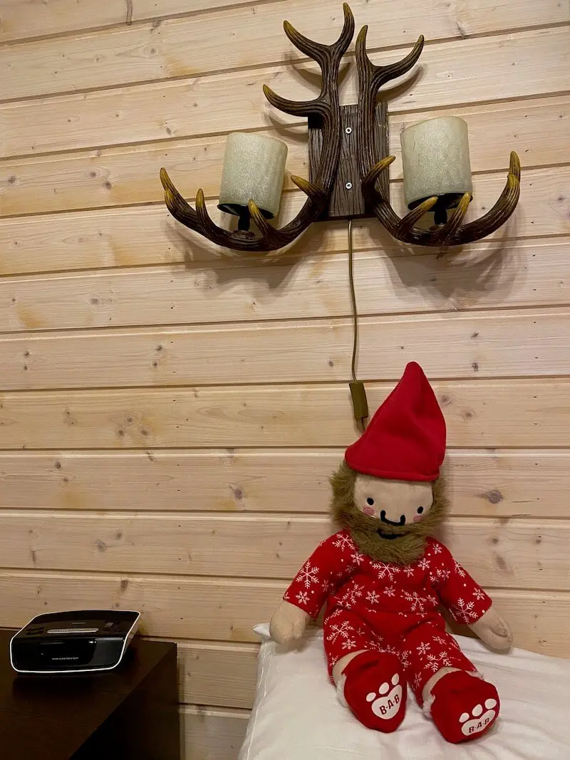 image - santa claus holiday village bed lamp