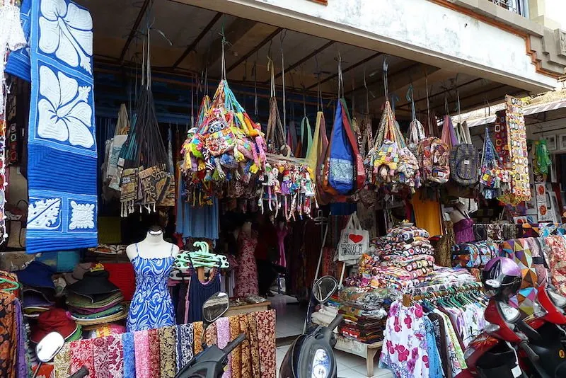 bali market shopping pic