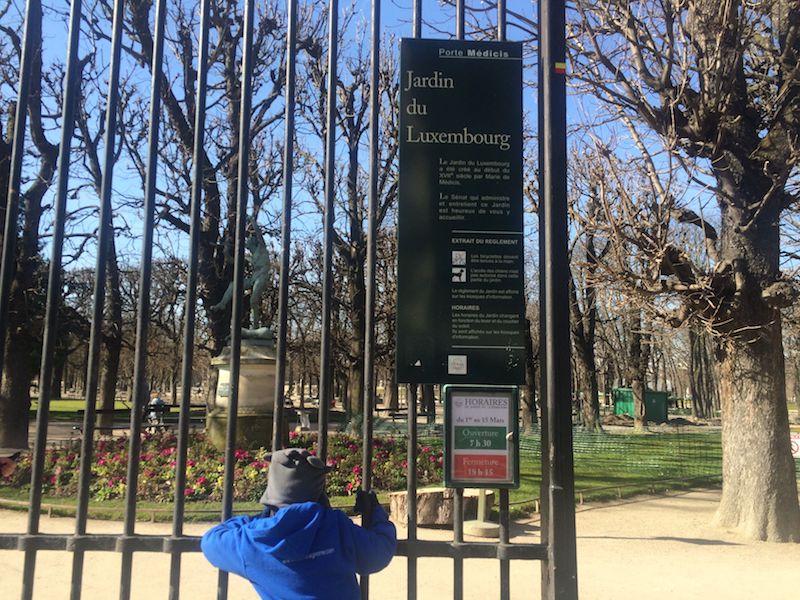 Best Gardens in Paris- gate to jardin du luxembourg