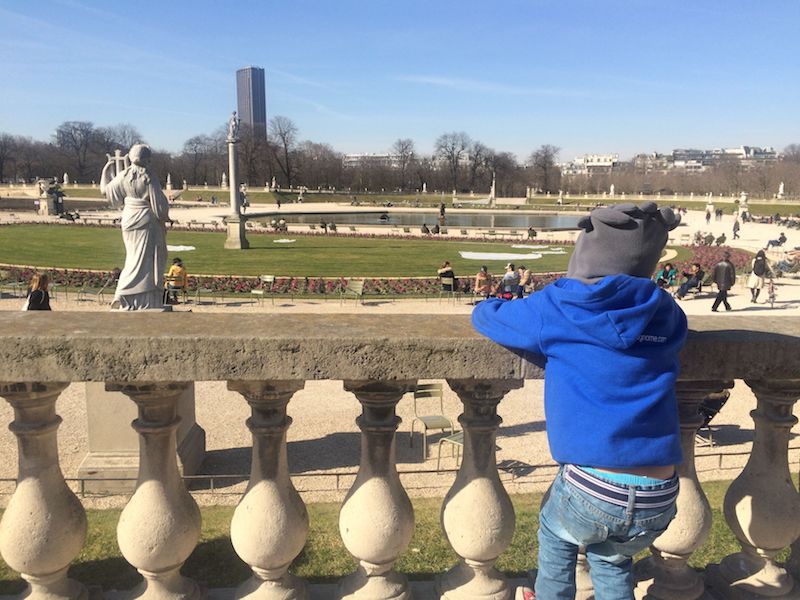 Best Gardens in Paris- sculptures at jardin gardens pic