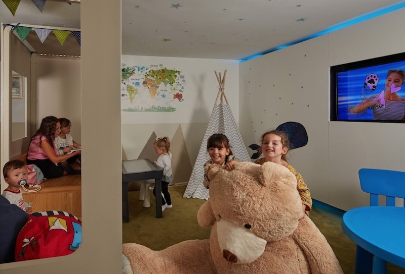 best family hotel in paris novotel paris les halles childrens play room pic