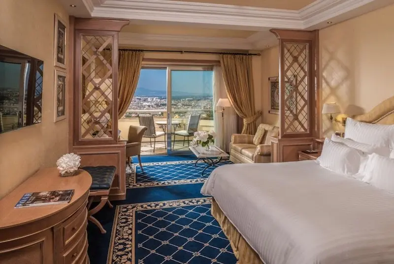 where to stay in rome with kids? rome cavalieri hotel rooms