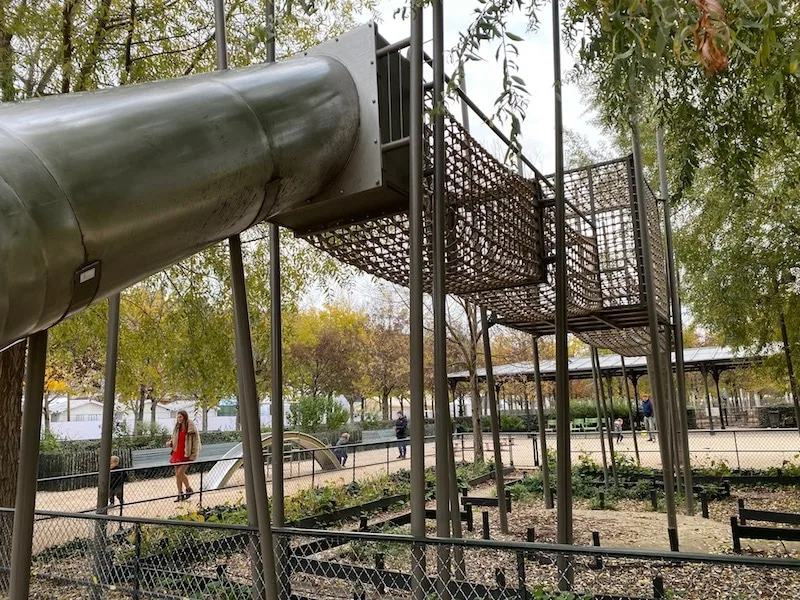paris playground near louvre climbing nets pic