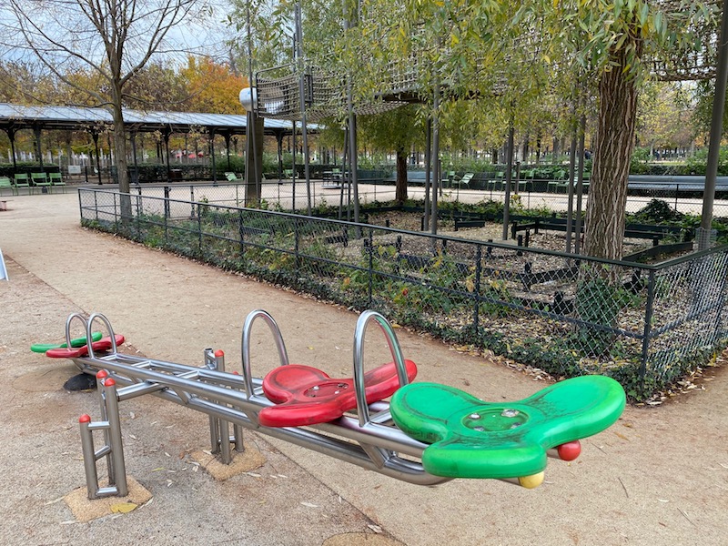 jardin des tuileries paris playground seesaw pic