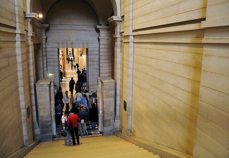 louvre museum staircase pic