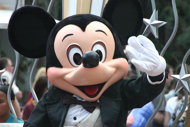 mickey-mouse-walt-disney-parade-disney-mickey-disneyland