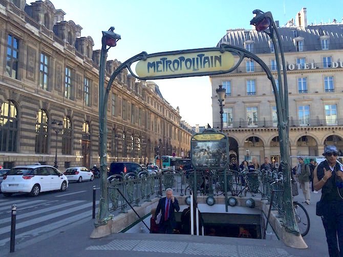 paris metro with stroller pic