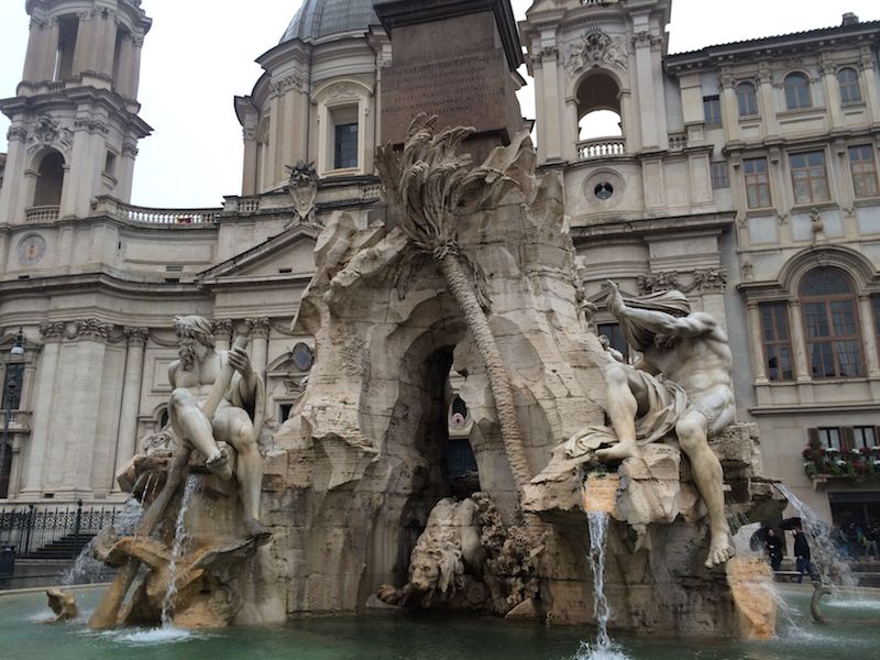 piazza navona statues 800