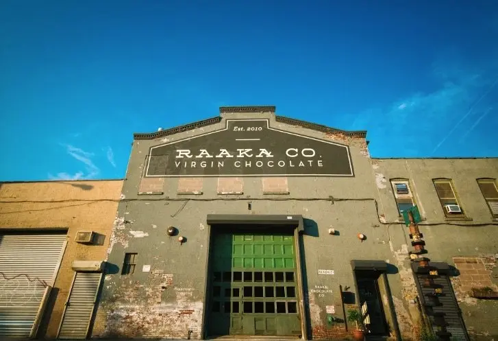 raaka chocolate brooklyn factory pic