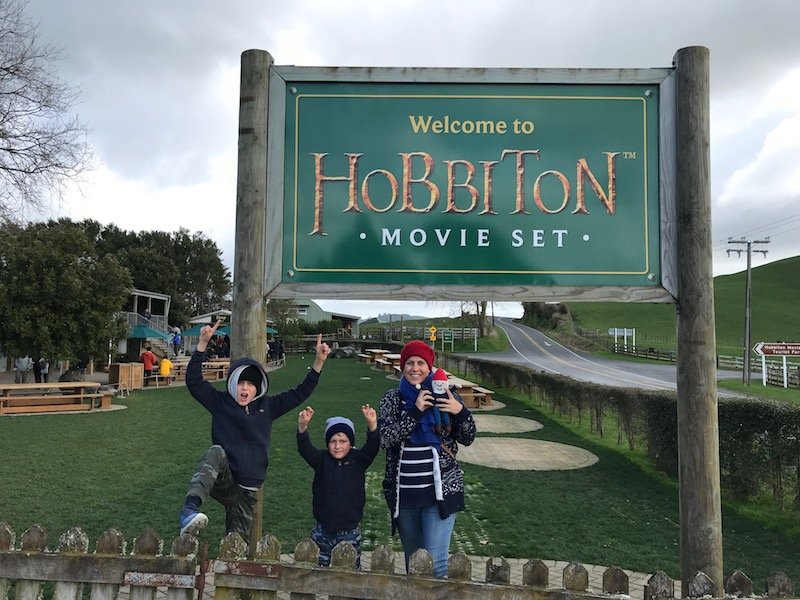 hobbiton sign pic