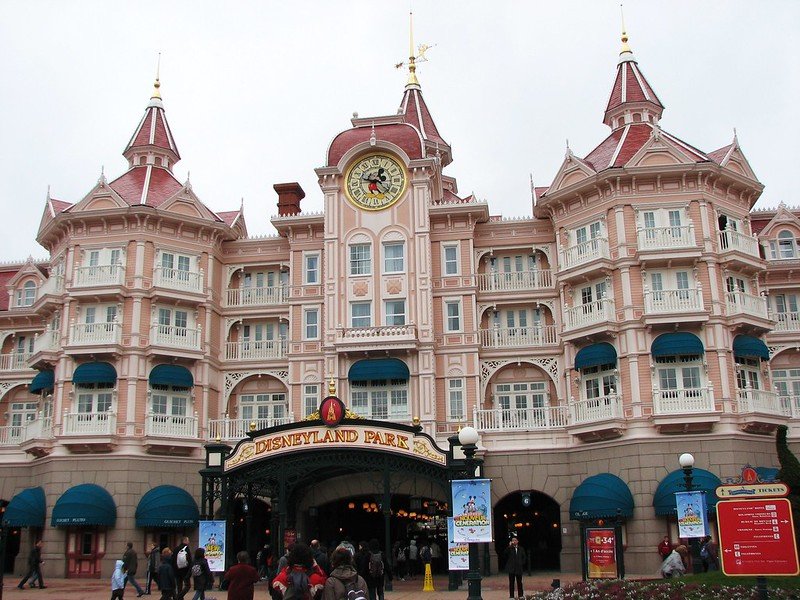 disneyland paris pic