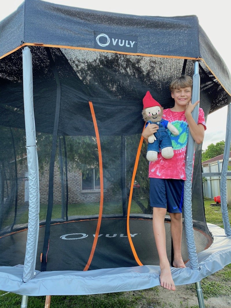 vuly trampoline review with roam the gnome