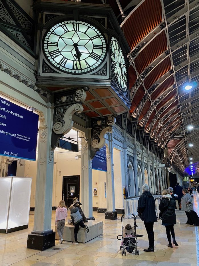 WHERE IS PADDINGTON BEAR STATUE IN PADDINGTON STATION?