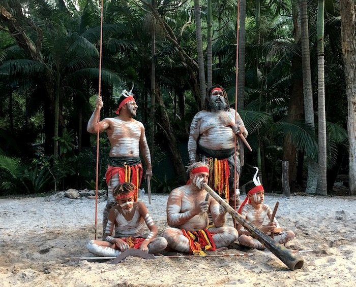 Australia-with-kids-Aboriginal-dancing