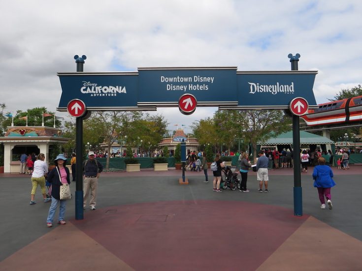 THE ULTIMATE GUIDE TO DISNEYLAND FOR TODDLERS