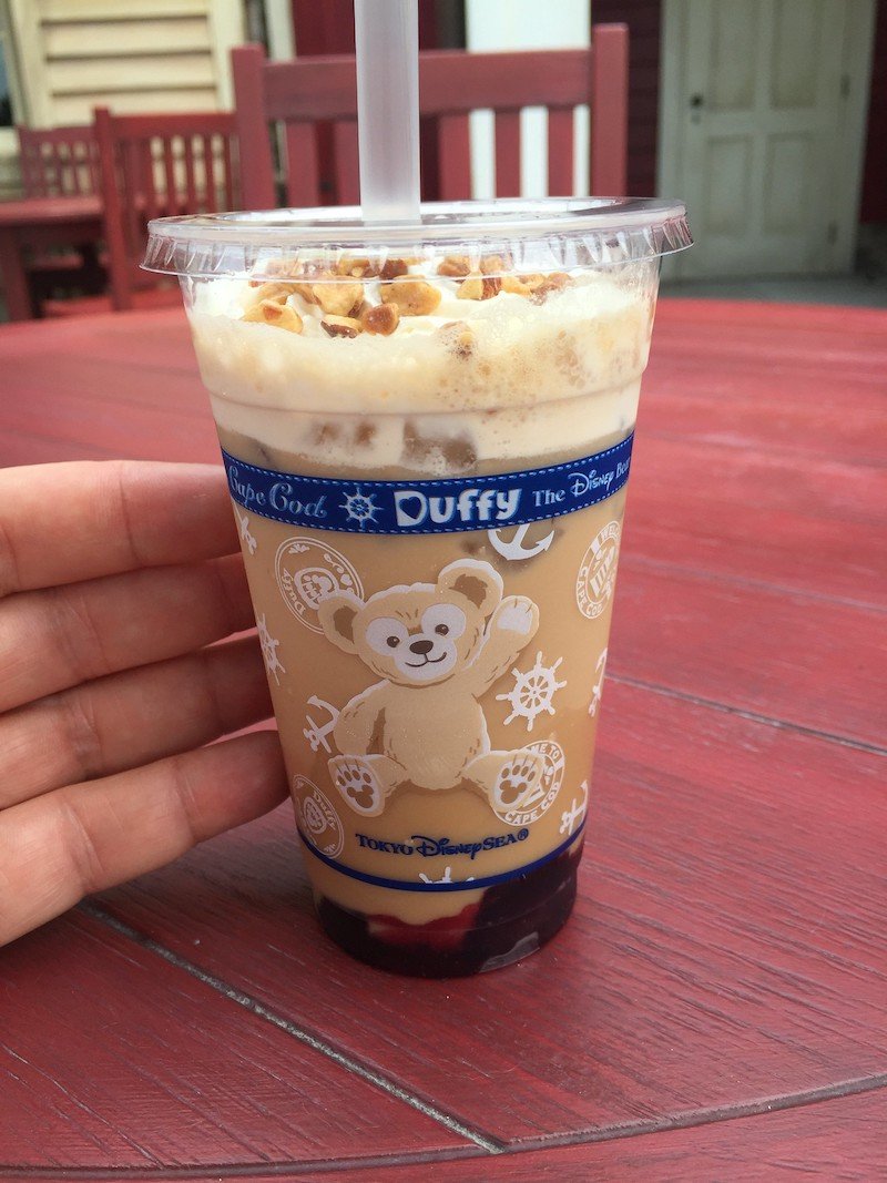 duffy drink at tokyo disneysea pic by joel 