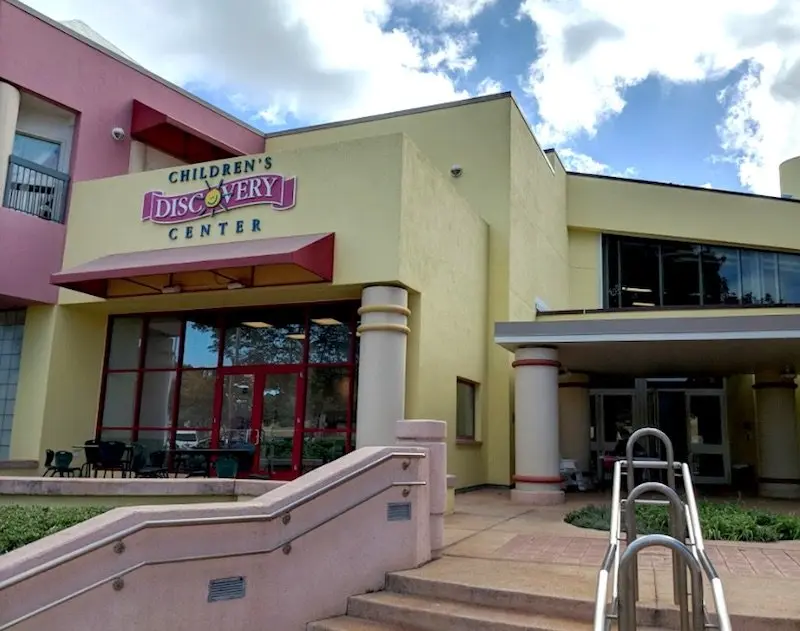 hawaii-childrens-discovery-center-entrance-pic-source-unknown-