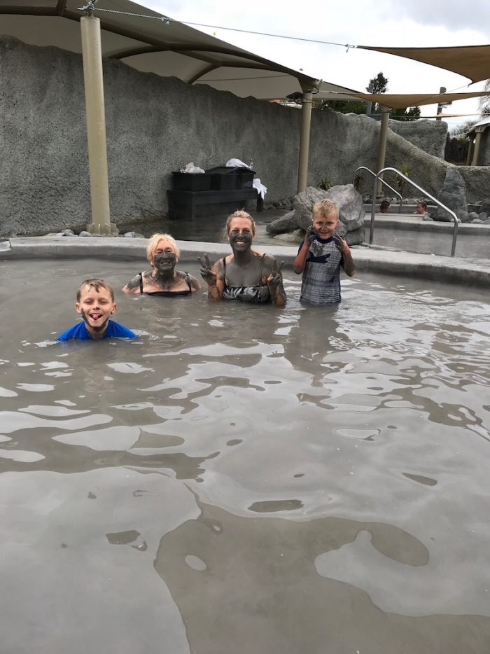 ULTIMATE GUIDE TO HELLS GATE MUD BATHS ROTORUA