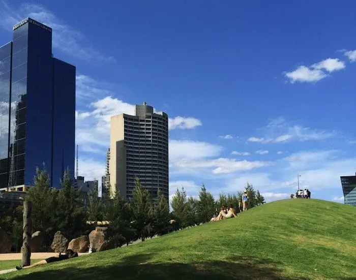 Birrarung-Marr-Playground-Hill-Melbourne pic