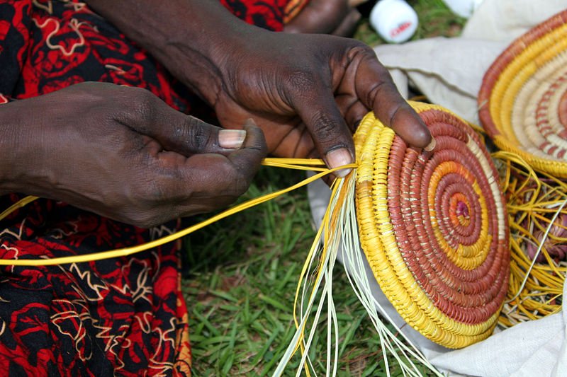 image - aboriginal weaving by Sgt. David J. Hercher 800 wikipedia