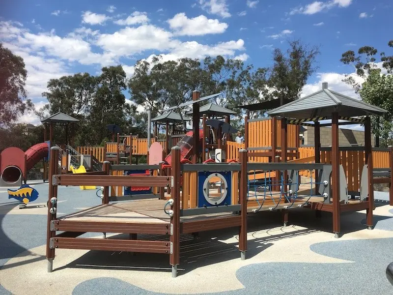 boundless playground canberra - fort structure pic