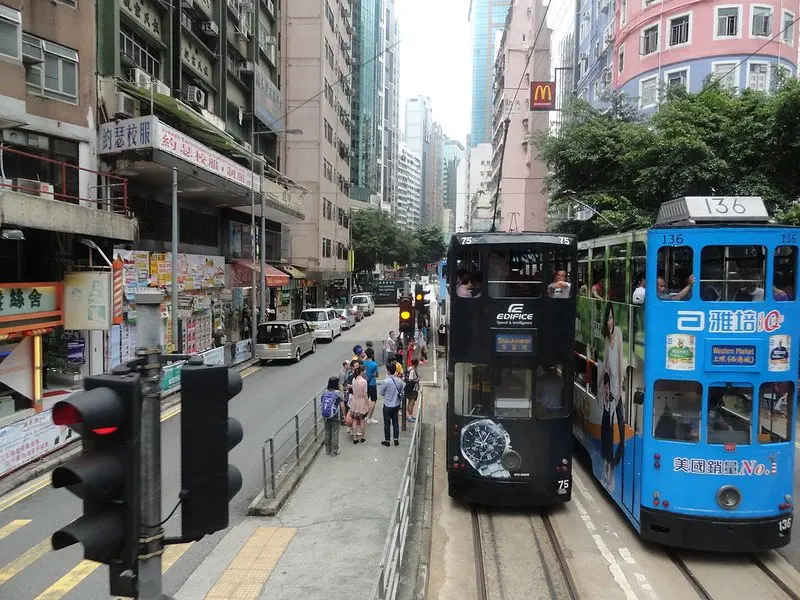 hong kong ding dong trams close together pic