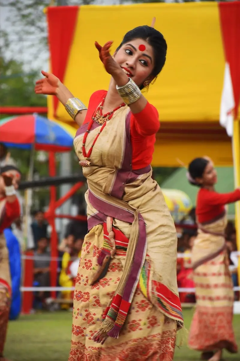 indian dancing classes by ishan das unsplash