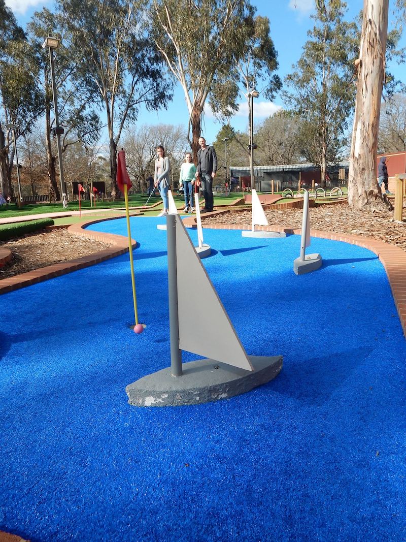 mini golf canberra by yarralumla play station fb