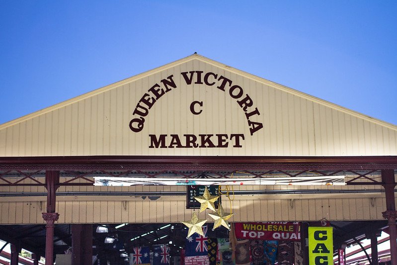 queen victoria market in melbourne by filipe castilhos 