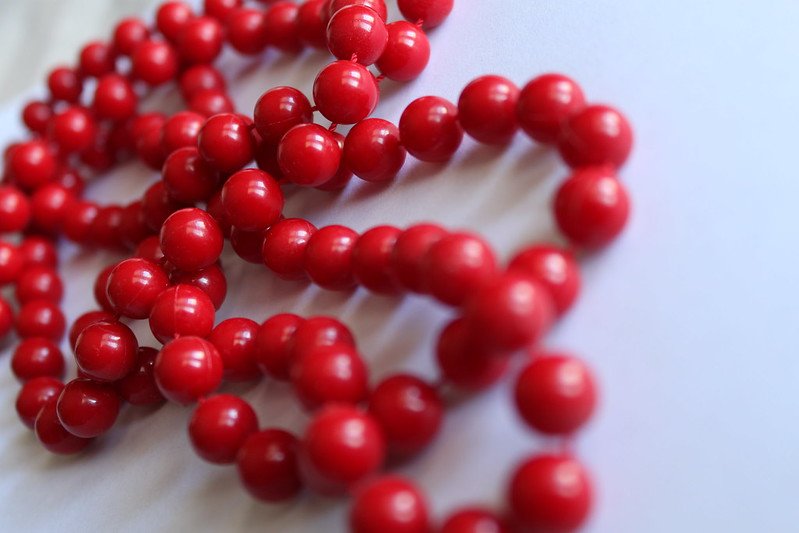 red bead necklace by elycia