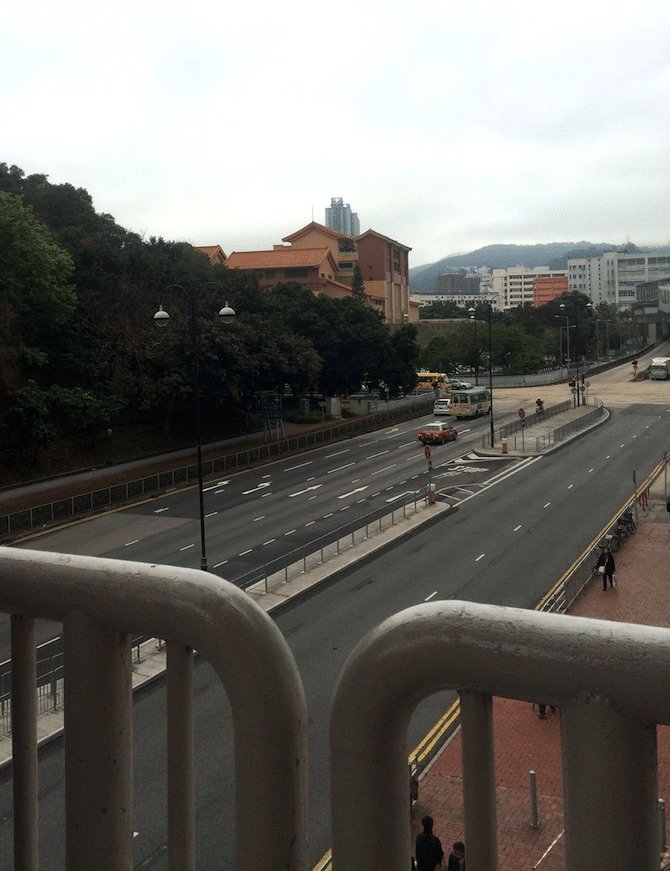 walkway-from-new-town-mall-via-stairs-to-hong-kong-heritage-museum