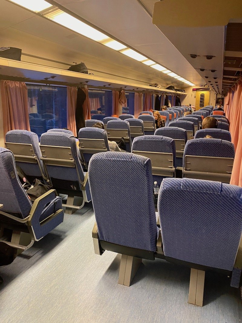 Image - Helsinki to rovaniemi train seating carriage