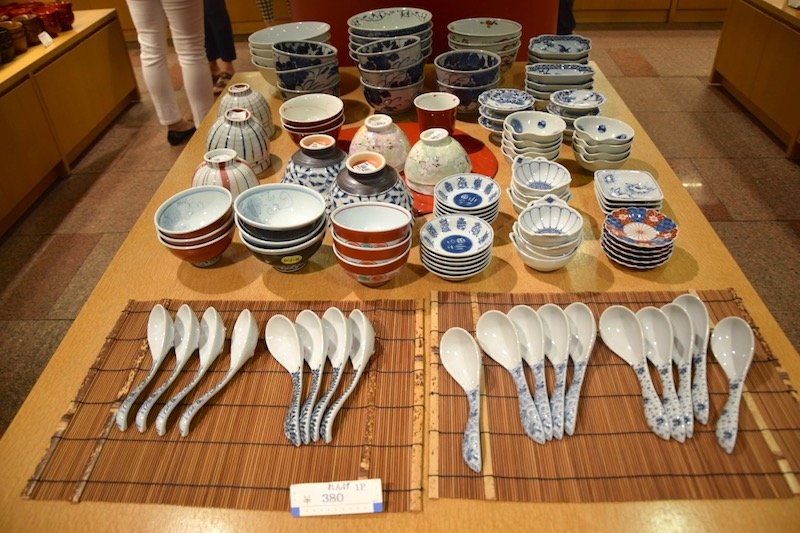 Japanese souvenirs-ceramics 800