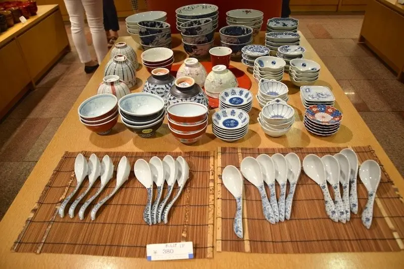 Japanese souvenirs-ceramics 800