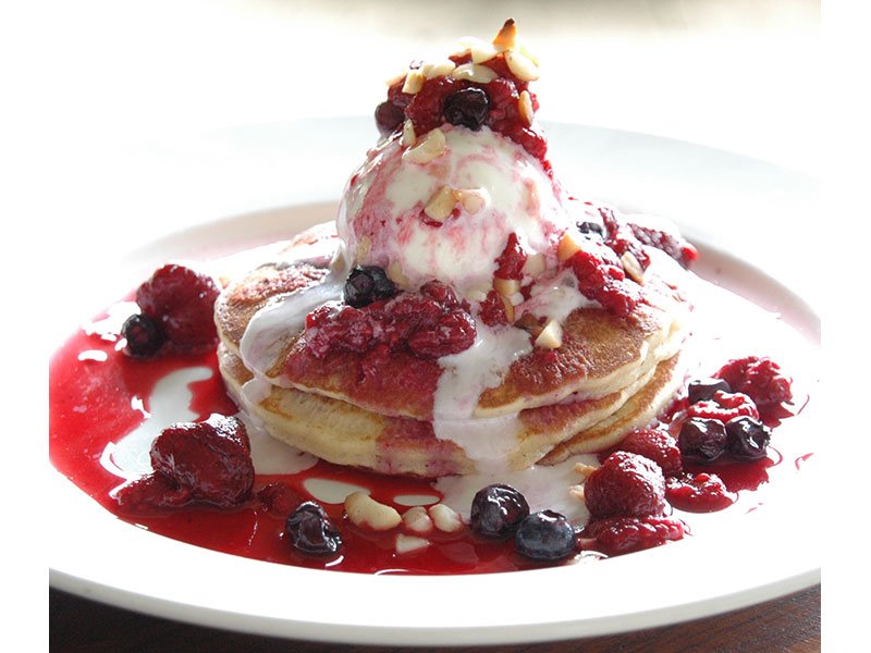 strawberry pancake stack at macadamia castle pic
