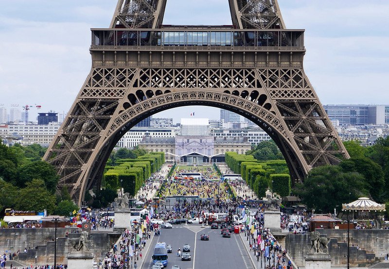 eiffel tower base by alessandro traini flickr