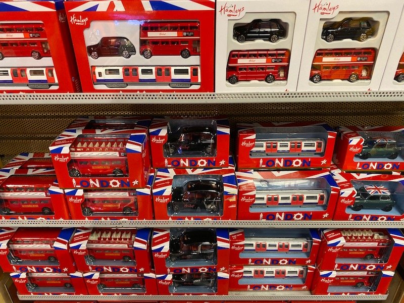 hamleys london bus and vehicles souvenirs pic 800