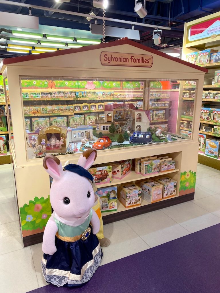 GUIDE TO HAMLEYS TOY SHOP LONDON THE BEST TOY STORE