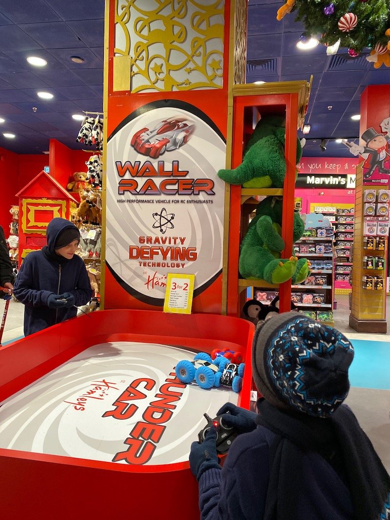 hamleys gravity ball