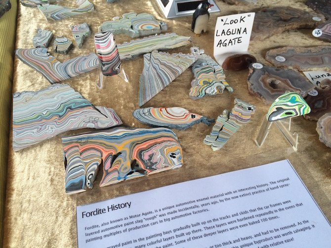 image -rainbow rock at lismore gem festival