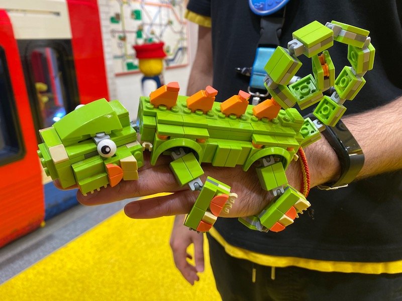 lego chameleon pic