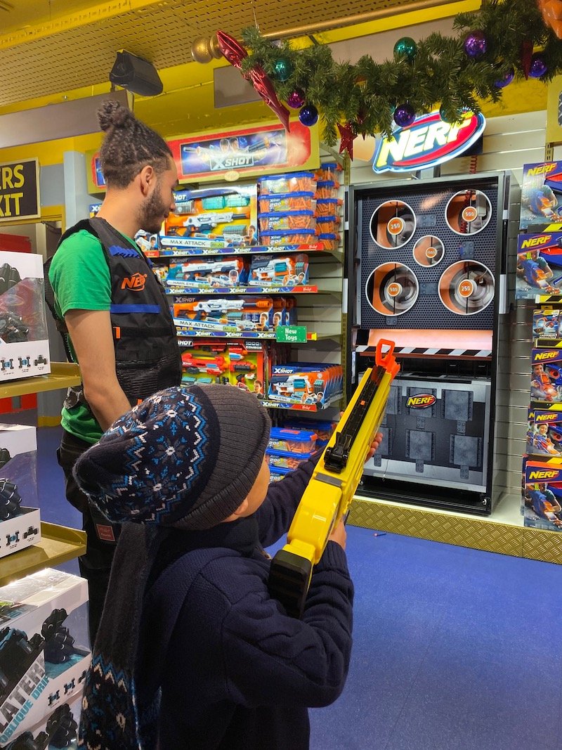 nerf gun challenge at hamleys pic 800