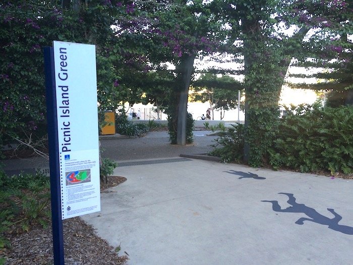 Picnic Island Green South Bank entrance pic