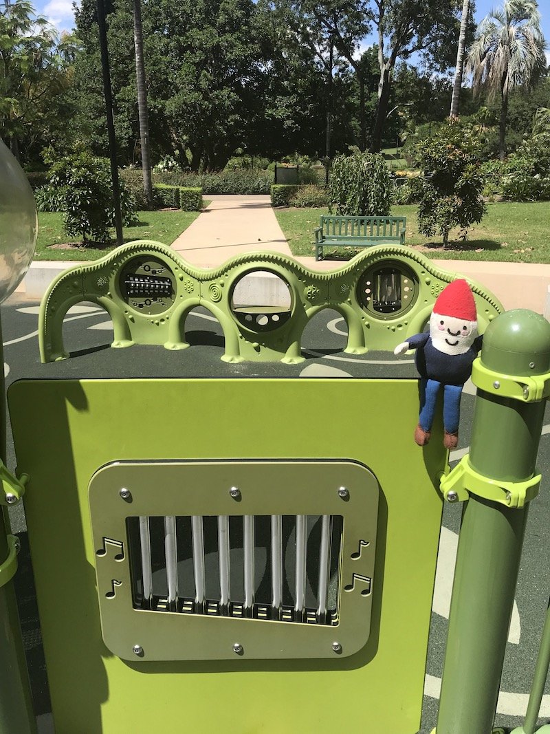 brisbane botanic garden playground instruments pic