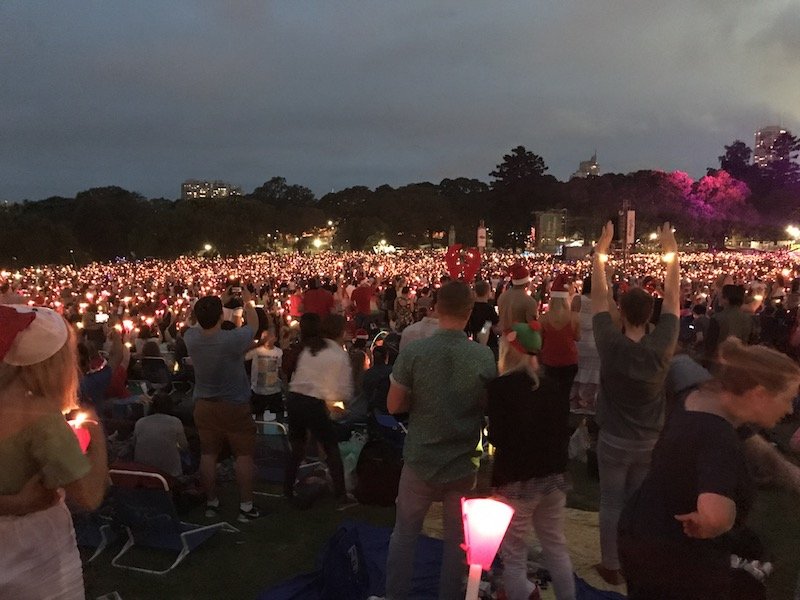 photo - woolworths carols in the domain