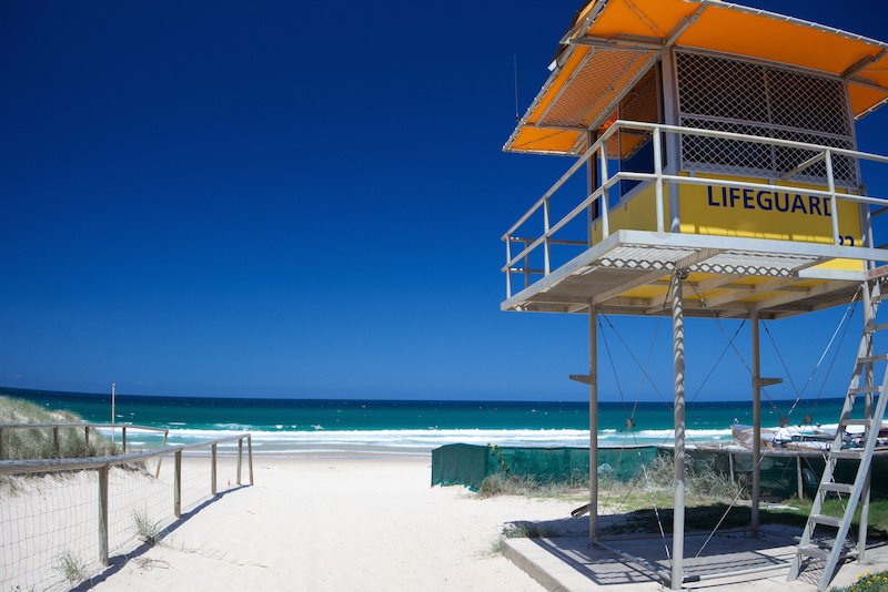 Gold coast beach with lifeguard tower pic