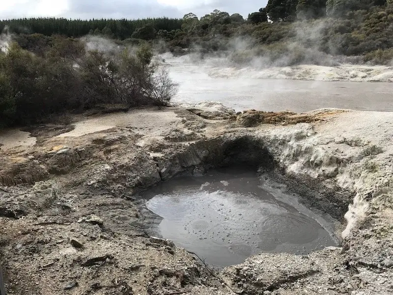 Hells Gate Rotorua devils cauldron pic