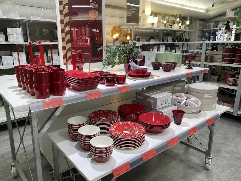 Image - Iittala outlet store finland red dishes