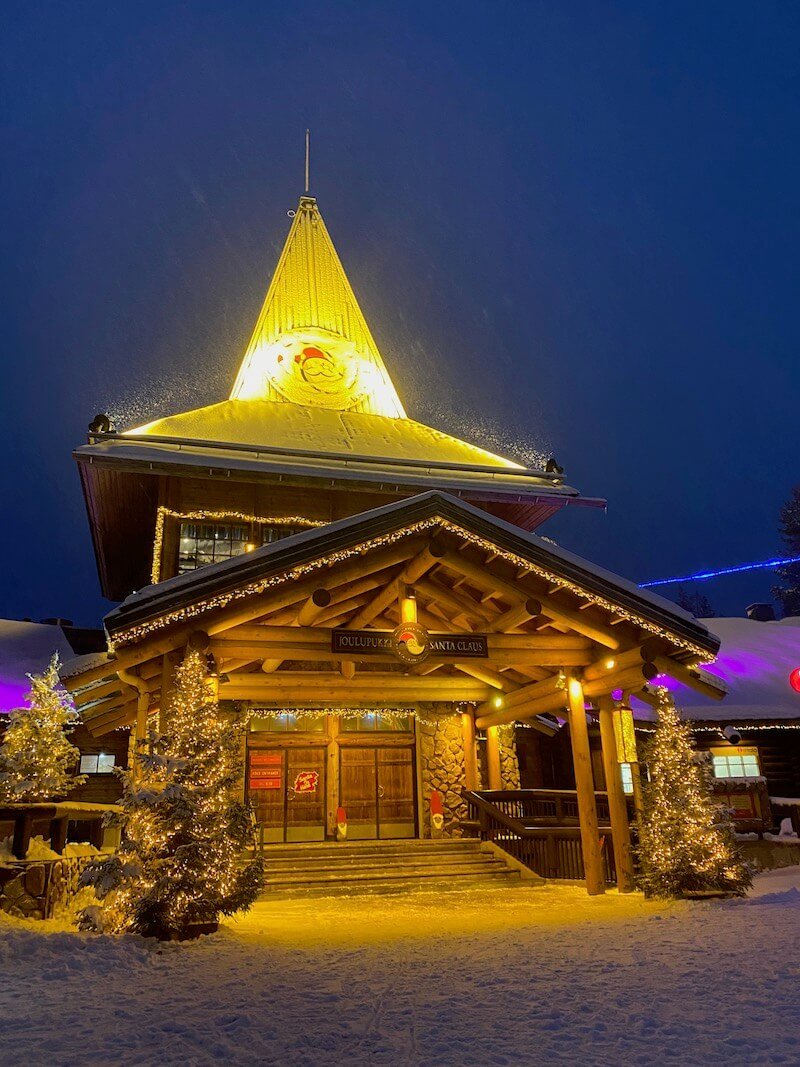 Image - Santa Claus Office building lit up